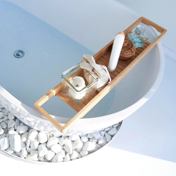 Badewanne mit Kerze